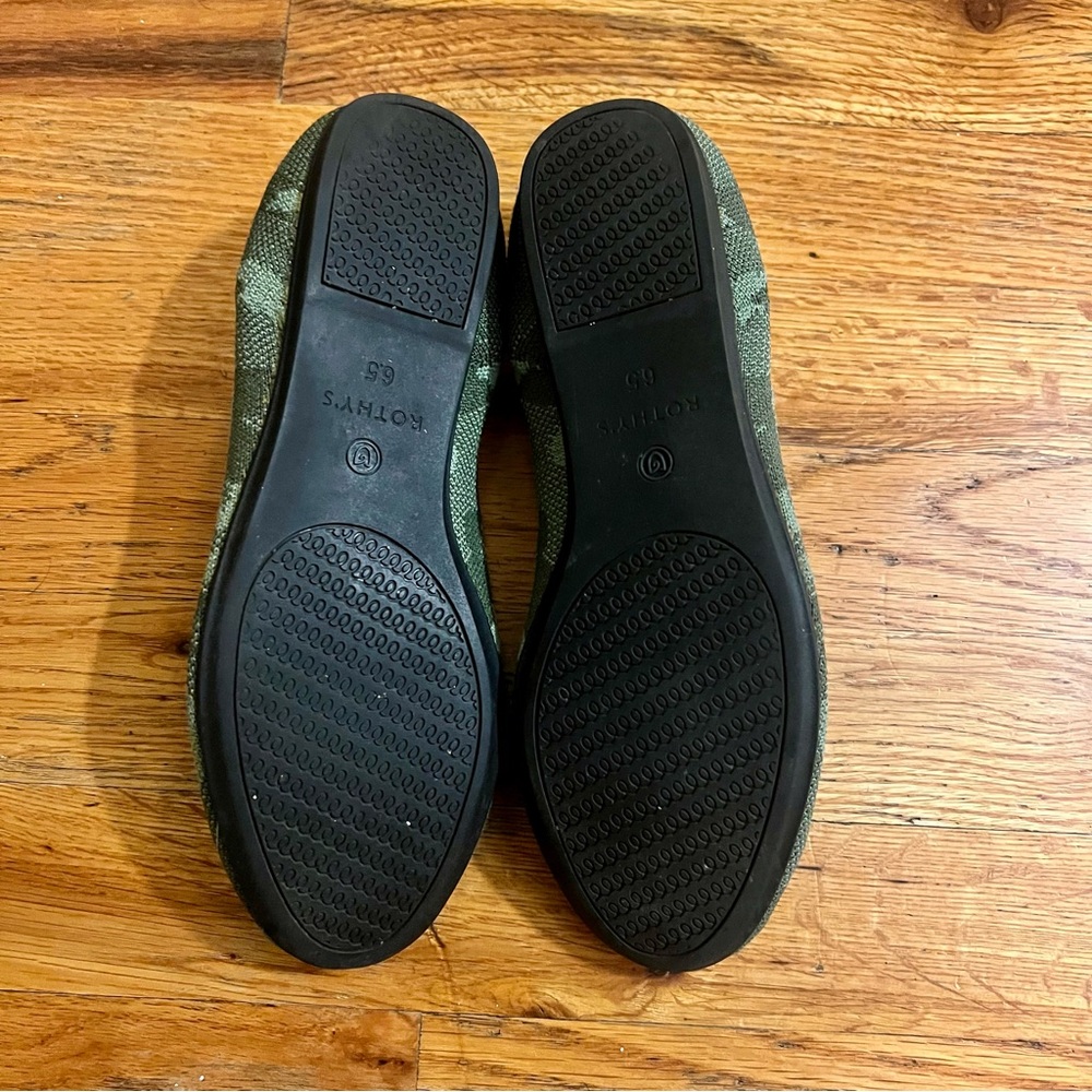 ROTHY'S Women’s Loafer Green Olive Camo Slip On Flats Size 6.5 - Picture 5 of 5